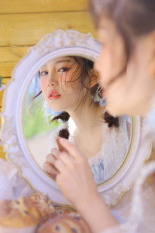 美女的胸